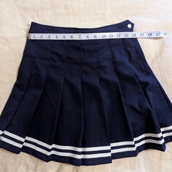 H&M Divided School Girl Skirt Small - Picture 3 of 9